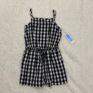 Flannel romper!!💙🤍